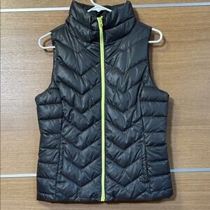 So Perfect Puffer women’s Sz M silver Gray Vest Neon Zipper hand warmer pockets